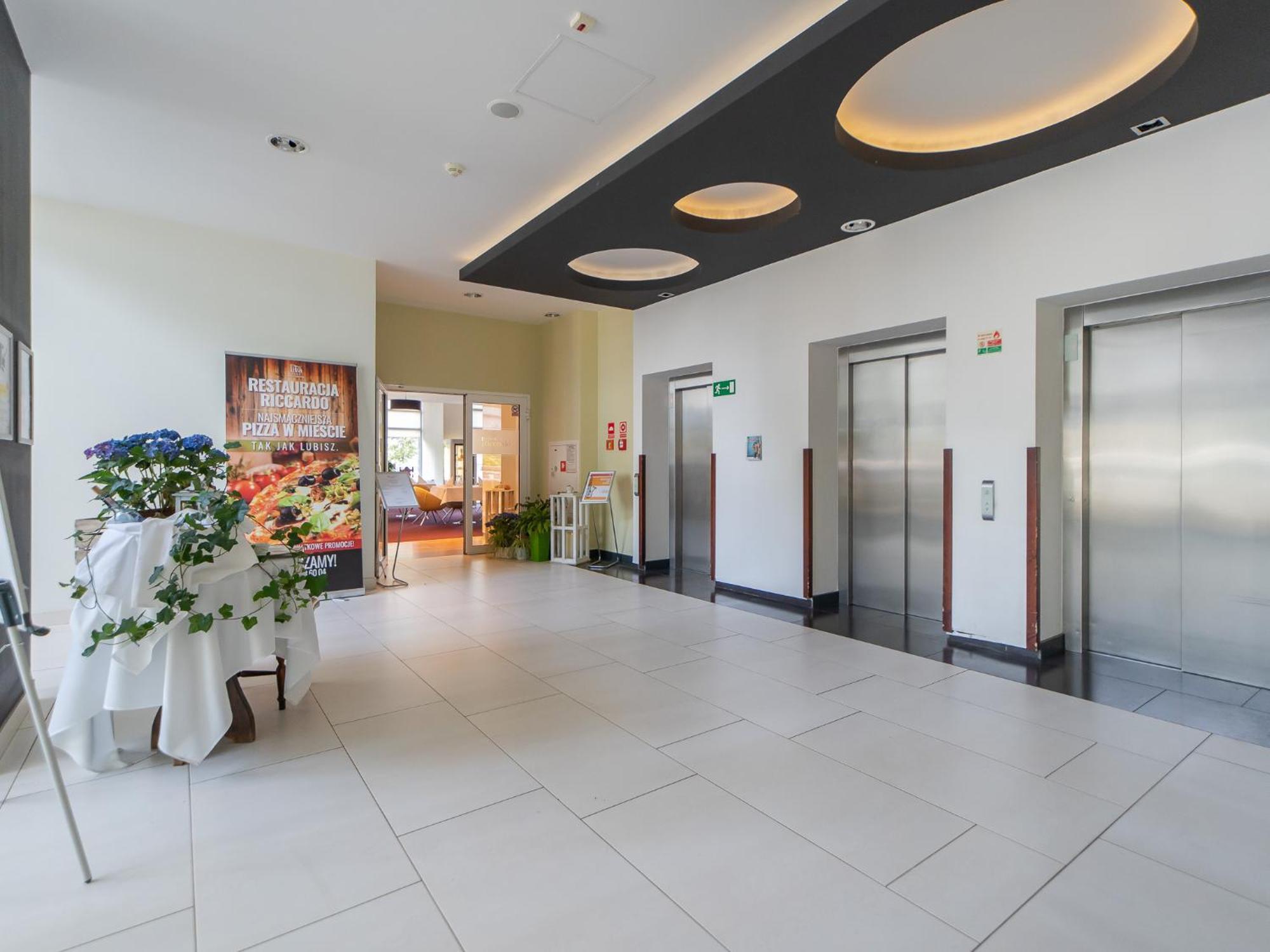 Apartamenty Prywatne W Hotelu Przy Plazy Diva Kołobrzeg Exterior foto