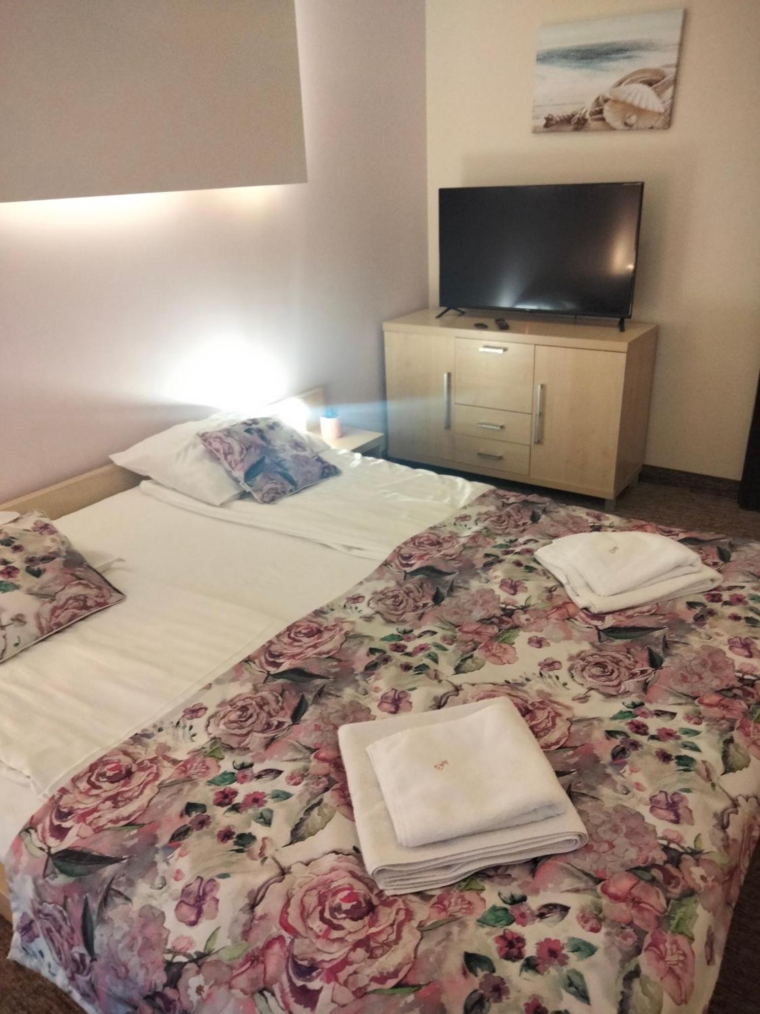 Apartamenty Prywatne W Hotelu Przy Plazy Diva Kołobrzeg Exterior foto